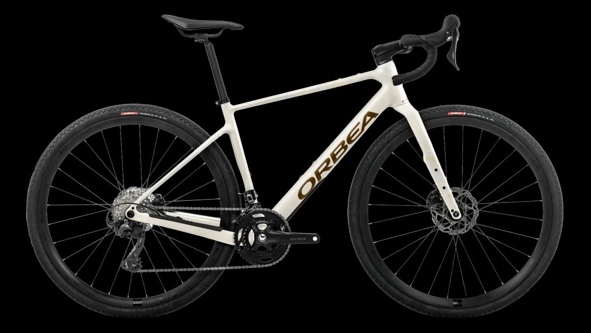 Terra H30 Ivory White - Met. Olive Green (Gloss)