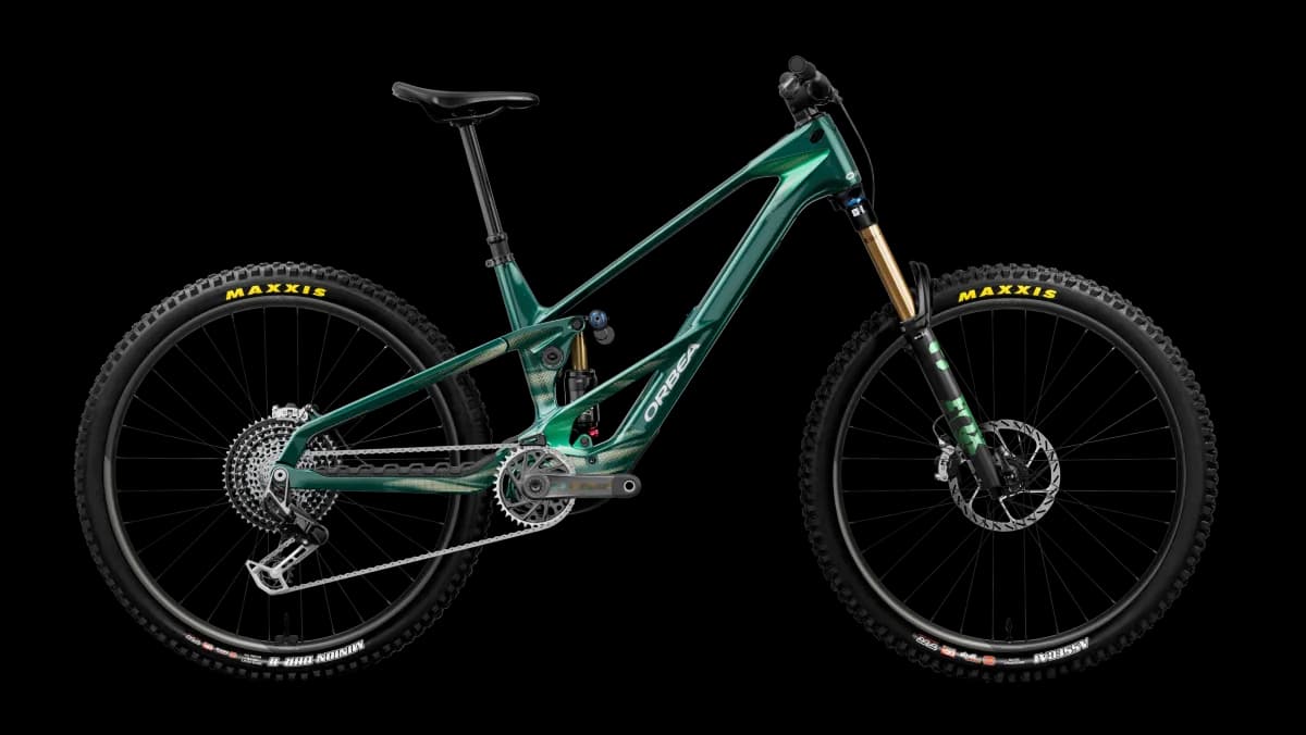 Wild LT M-LTD RS Escape Green C. View - Mintalized (Gloss)