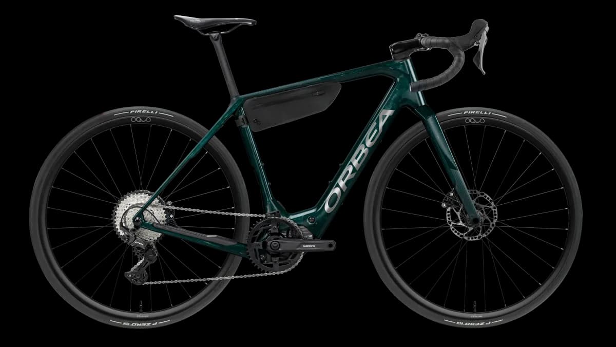 Denna M30 Escape Green Gloss - Foggy Matt