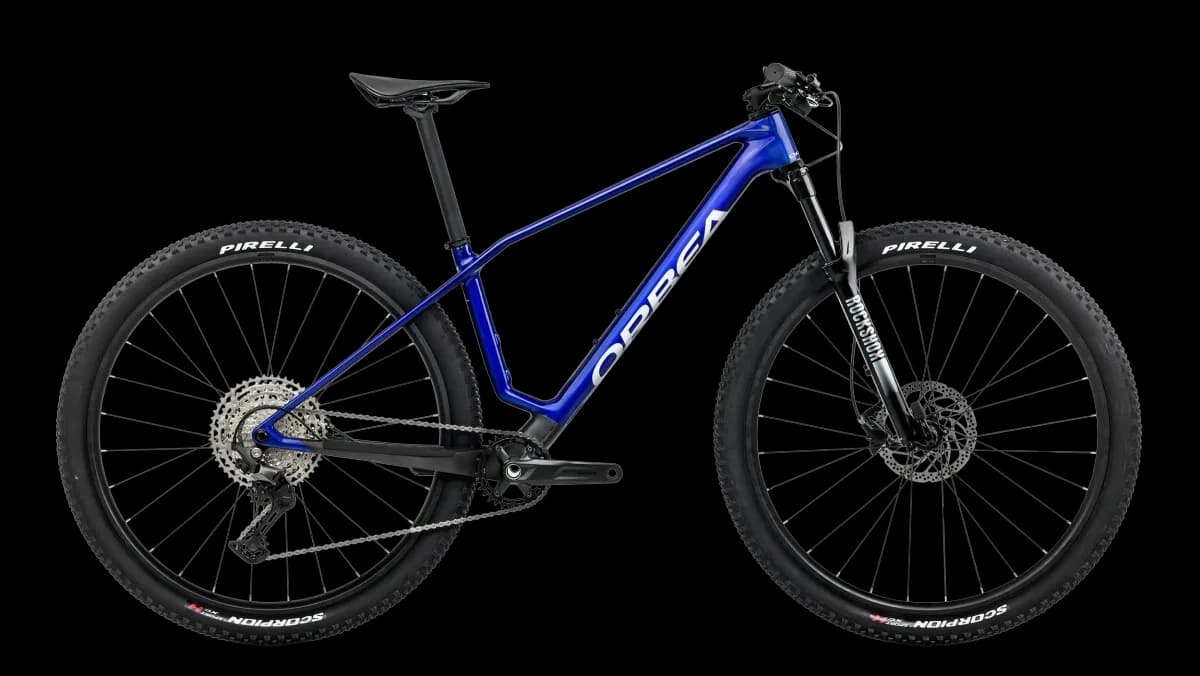 Alma M50 Cobalt Blue (Gloss) - Carbon Raw (Matt)