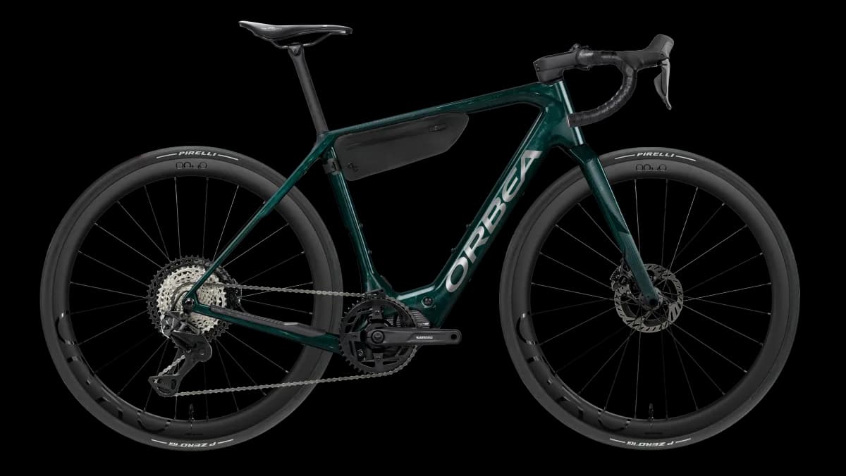 Denna M10i Escape Green Gloss - Foggy Matt