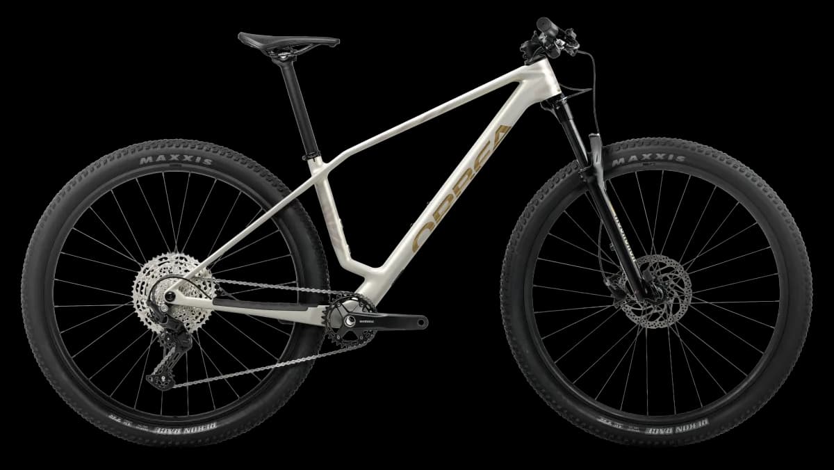 Alma M50 Golden White - Titan Gold (Matt)