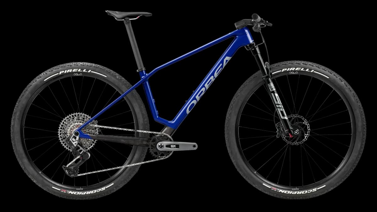 Alma M-PRO Cobalt Blue (Gloss) - Carbon Raw (Matt)