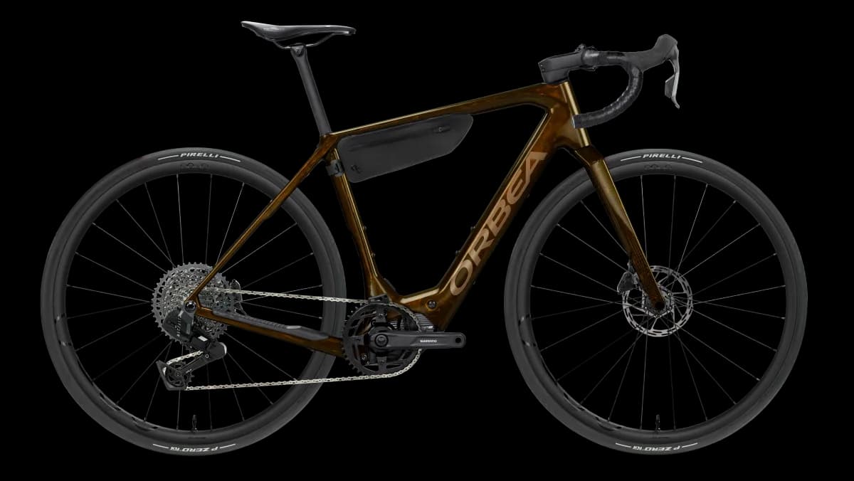Denna M31e Caramel Carbon View - Golden Sand (Gloss)