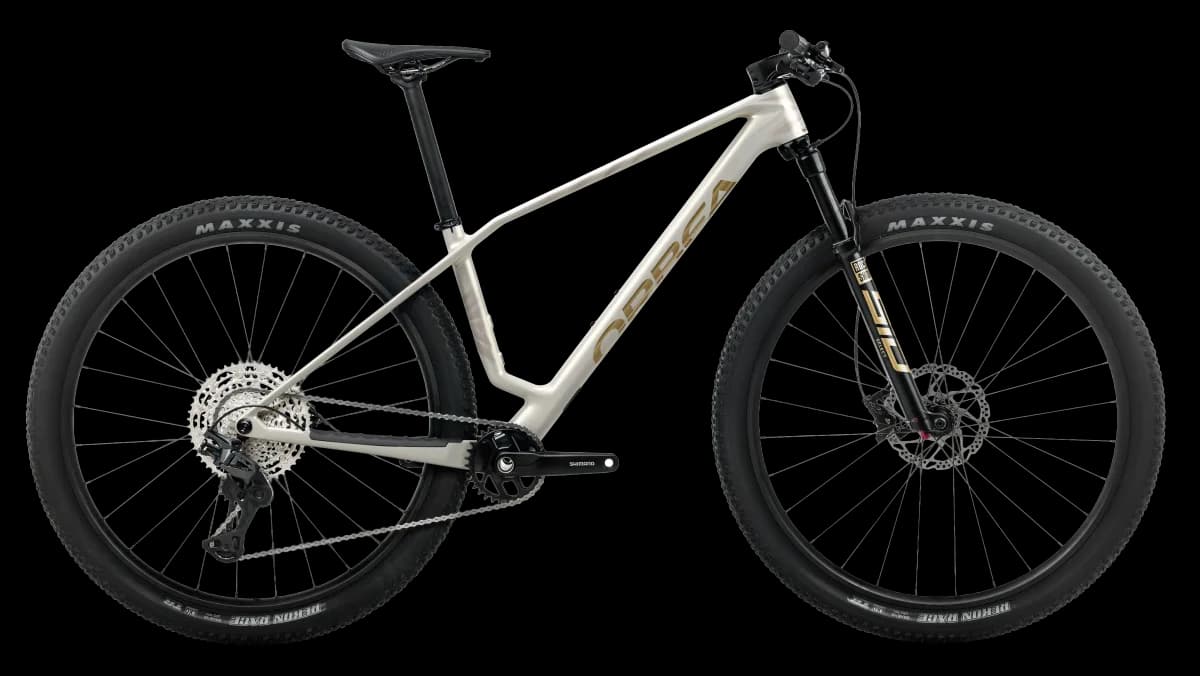Alma M30 Golden White - Titan Gold (Matt)