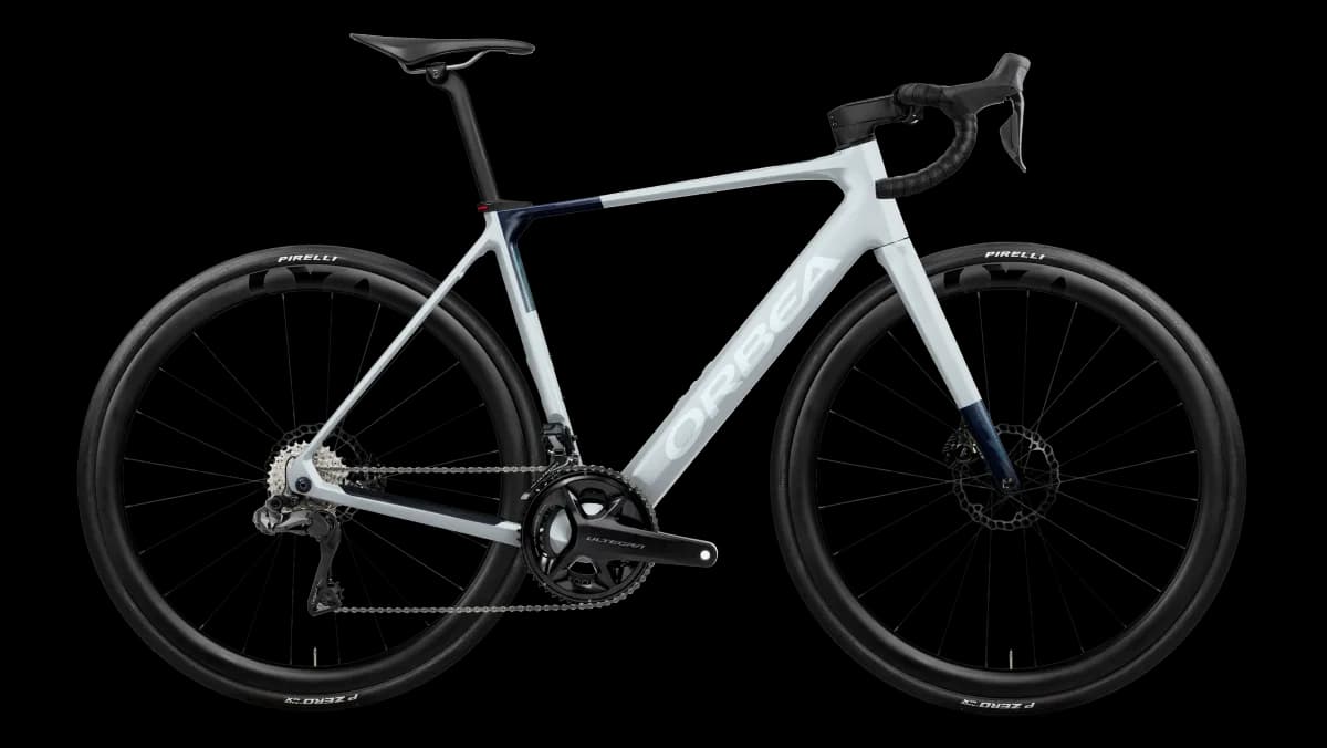 Gain M20i Halo Silver (Matt) - Blue Carbon View (Gloss)
