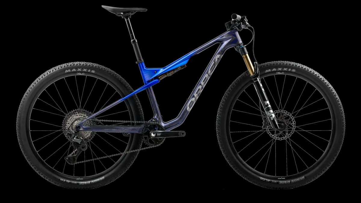 Oiz M20 Noctiluca Carbon View - Cobalt Blue (Gloss)