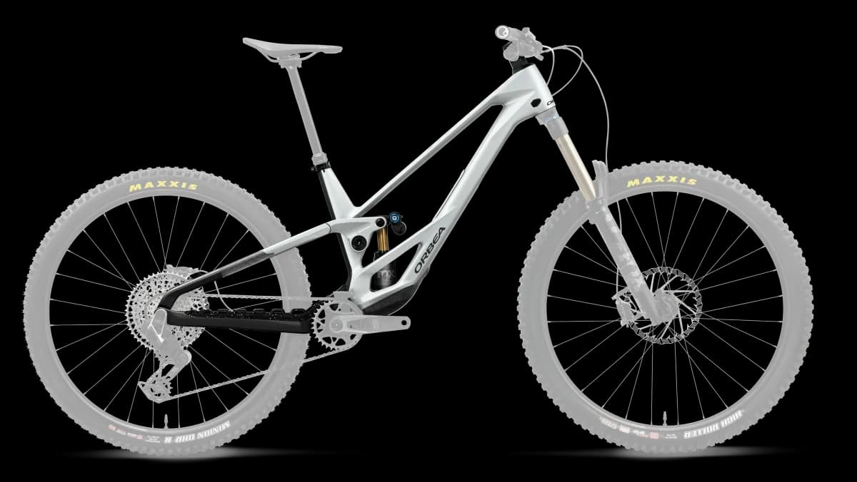 Rallon Enduro White Chic - Diamond Black (Gloss)