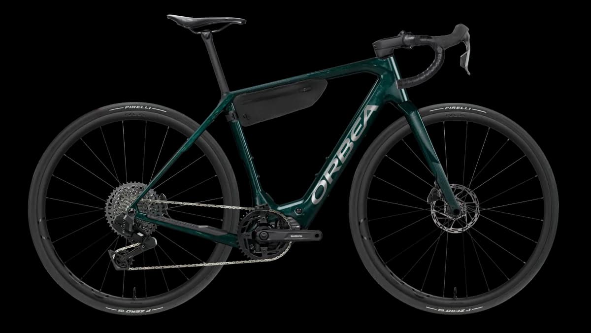 Denna M31e Escape Green Gloss - Foggy Matt